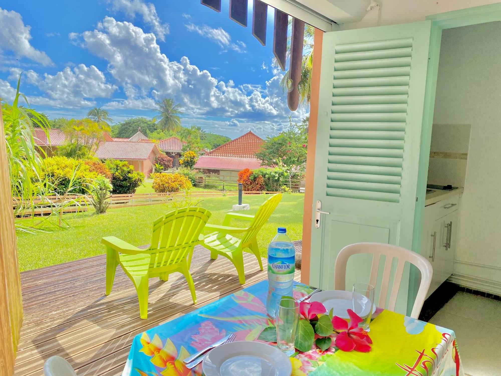 Studio Petite Plage - Pieds Dans L'Eau Sainte-Anne Exterior photo